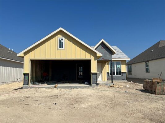 228 Gus Loop, Georgetown
