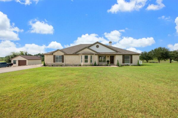 111 Lookout Cir, Hutto