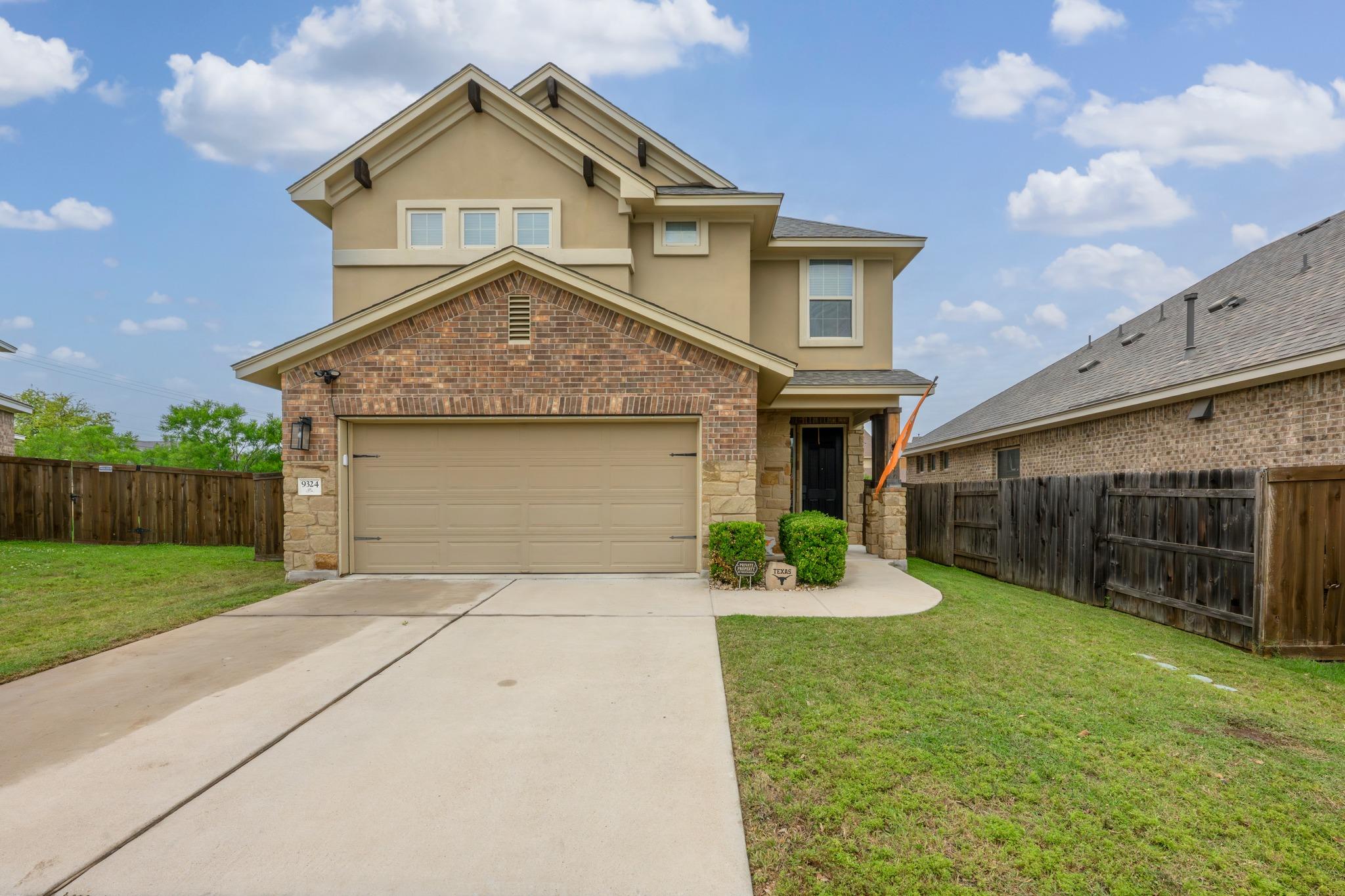 9324 Hunter Ln, Austin, TX 78748
