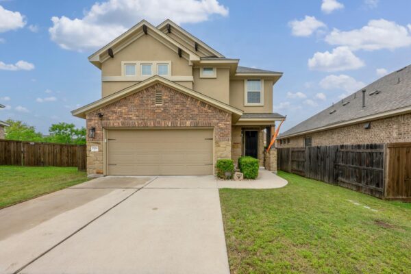 9324 Hunter Ln, Austin