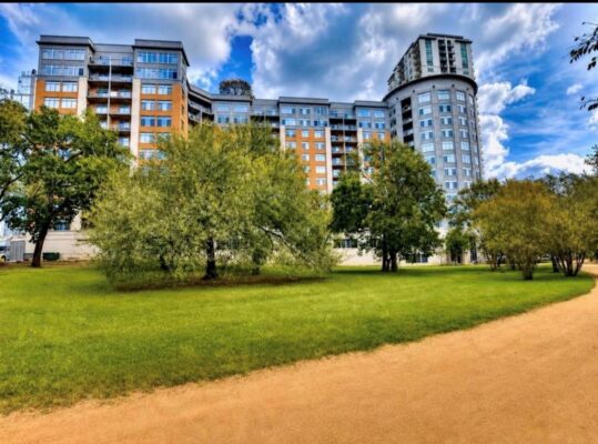 54 Rainey St #608, Austin