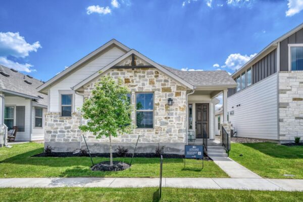 122 International St, Buda