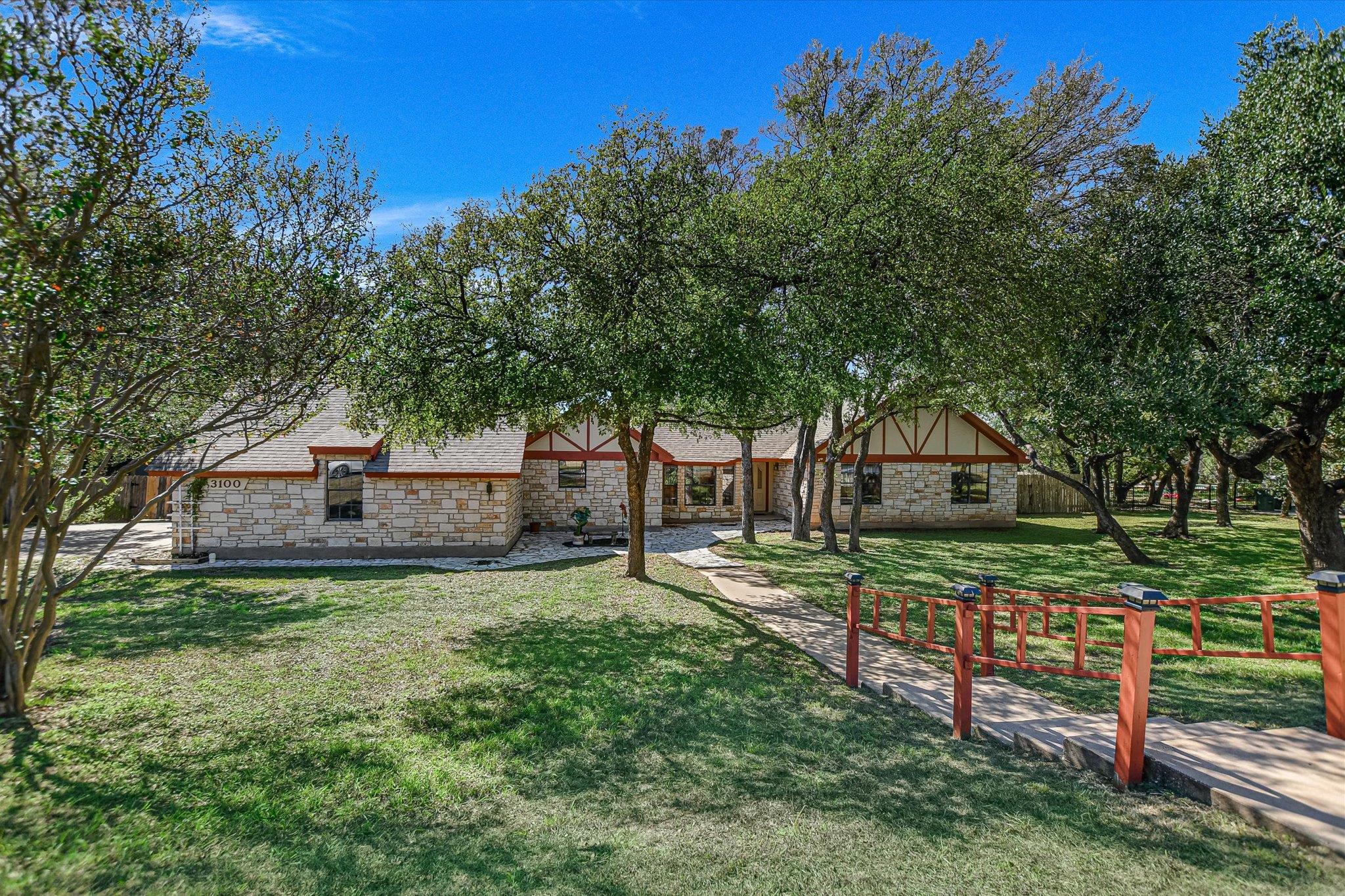 3100 Live Oak St, Round Rock, TX 78681