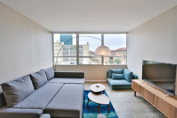 1800 Lavaca St #A-608, Austin