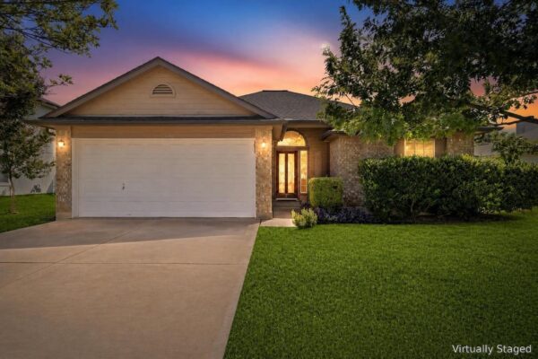 600 Sparkling Brook Ln, Leander