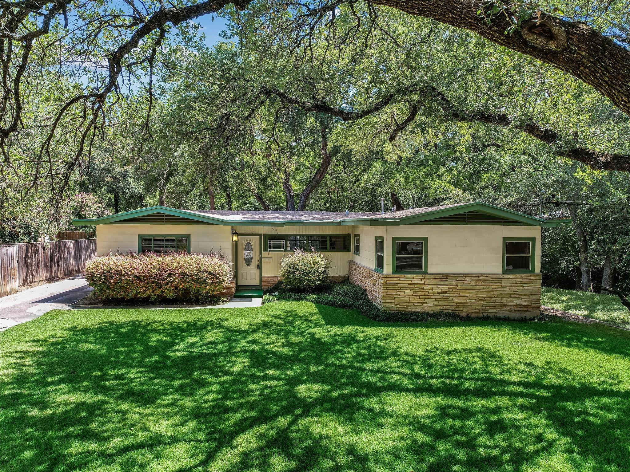 2004 Griswold Ln, Austin, TX 78703