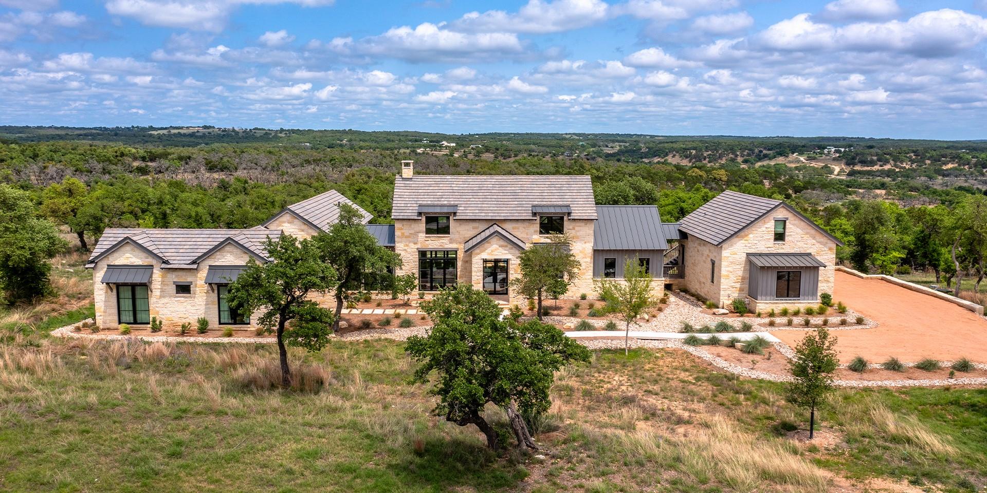 201 E Eldorado Ridge Dr, Fredericksburg, TX 78624