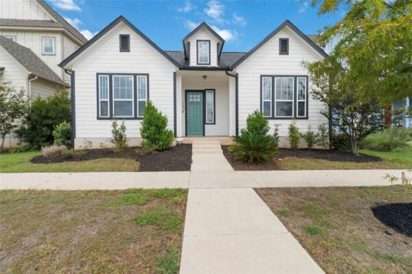 162 Adelton Blvd, Bastrop