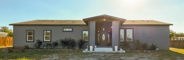 243 Hershal Ln, Cedar Creek