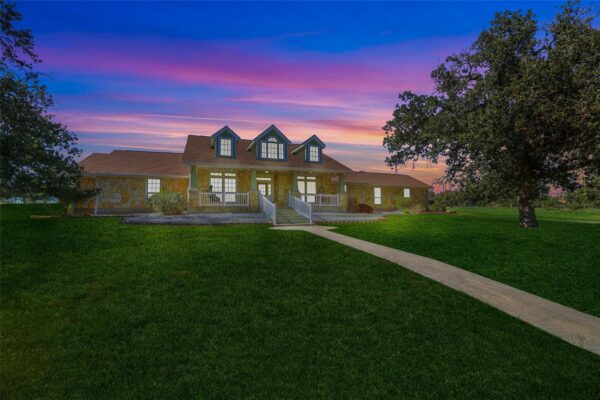 157 Kurt Kramer Rd, Fredericksburg