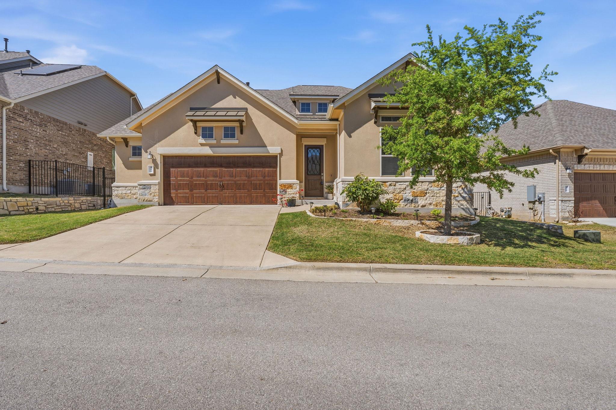 241 Village Oak Dr, Austin