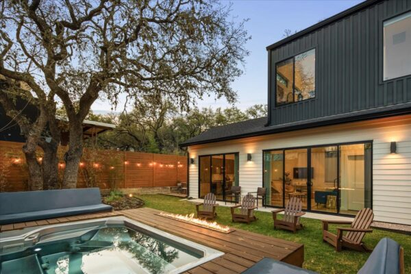 2214 S 3rd St #B, Austin