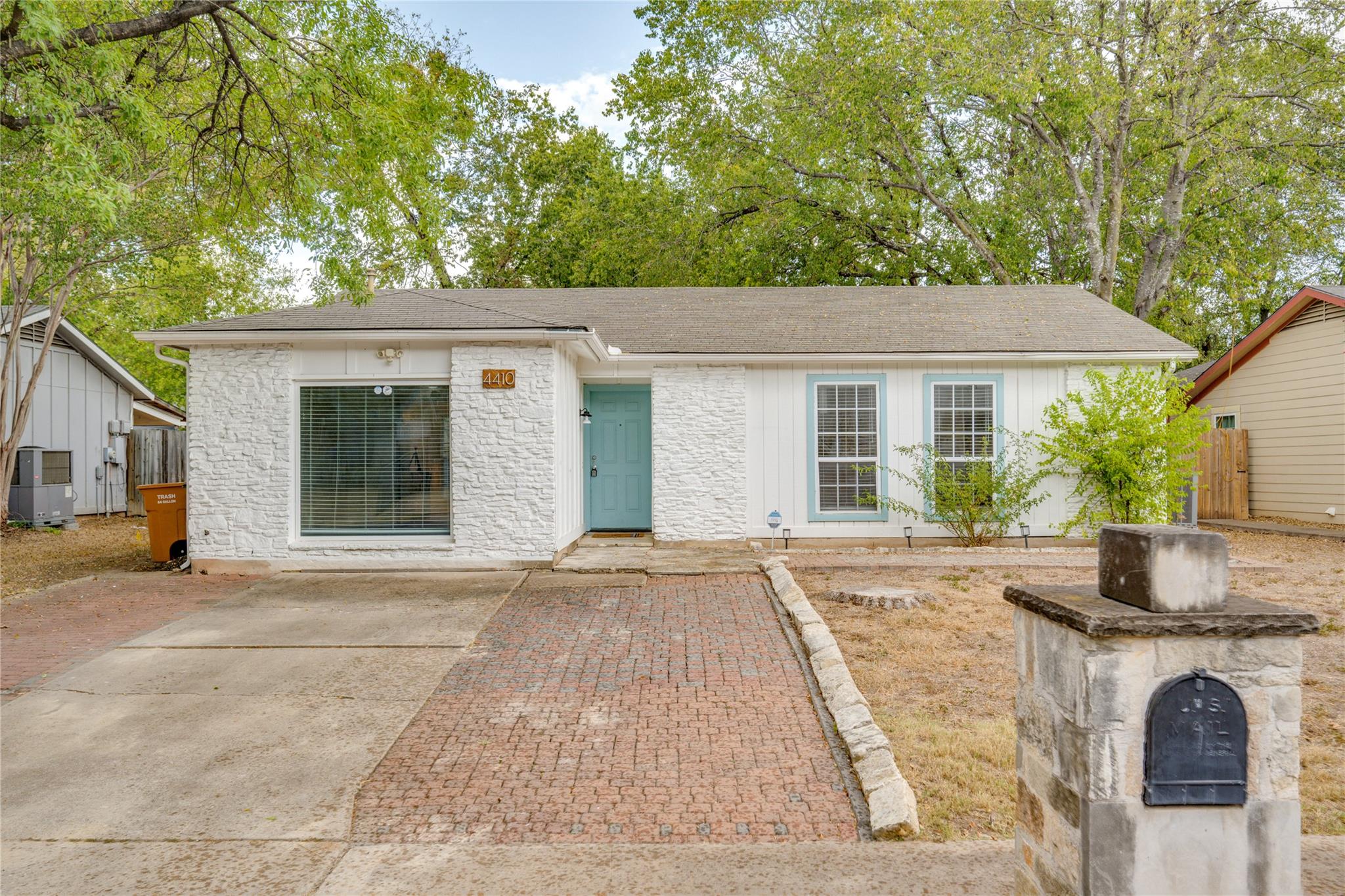 4410 Dove Springs Dr, Austin, TX 78744