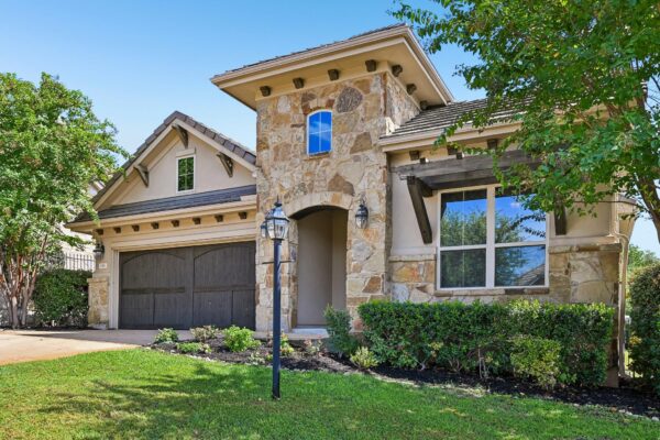 104 Maxwell Way #32, Lakeway