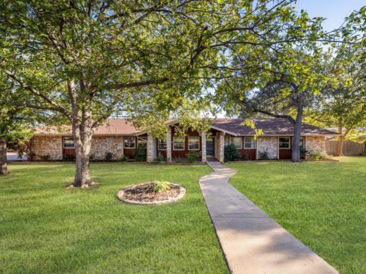 806 Country Club Rd, Georgetown