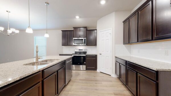 405 Creekfall Rd, Burnet