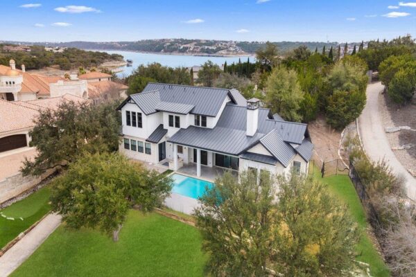 821 S Angel Light Dr, Spicewood