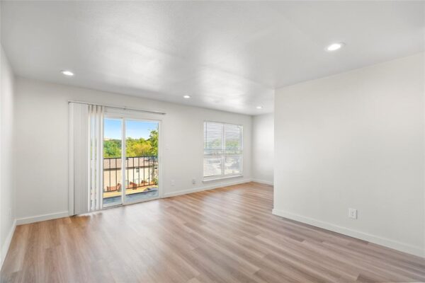 3819 Southway Dr #211, Austin