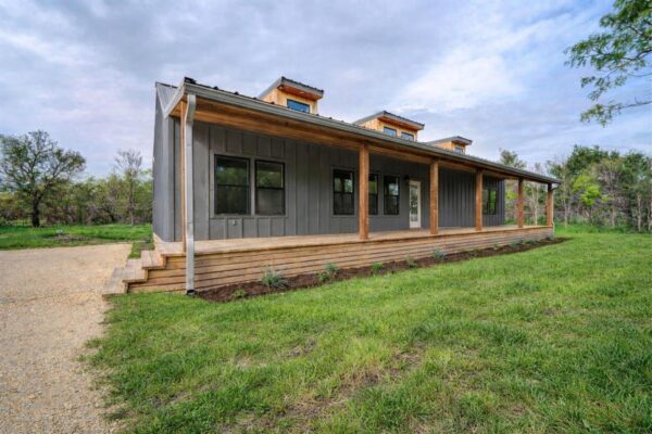 3881 Barth Rd, Lockhart