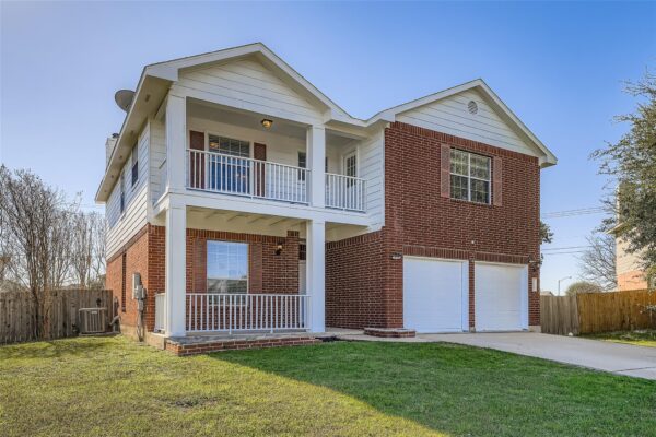 104 Mossy Rock Cv, Hutto
