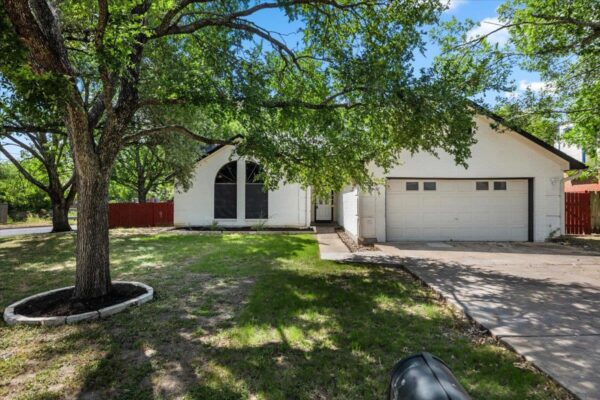 201 Susana Ln, Georgetown