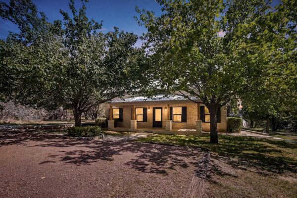 146 Hillside Dr, Fredericksburg