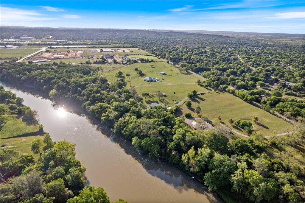 1218 Lovers Ln, Bastrop, TX 78602