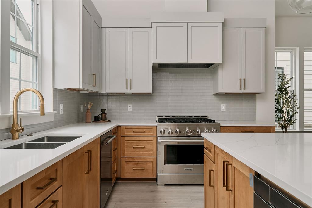 2209 Woodland Ave #203, Austin, TX 78741