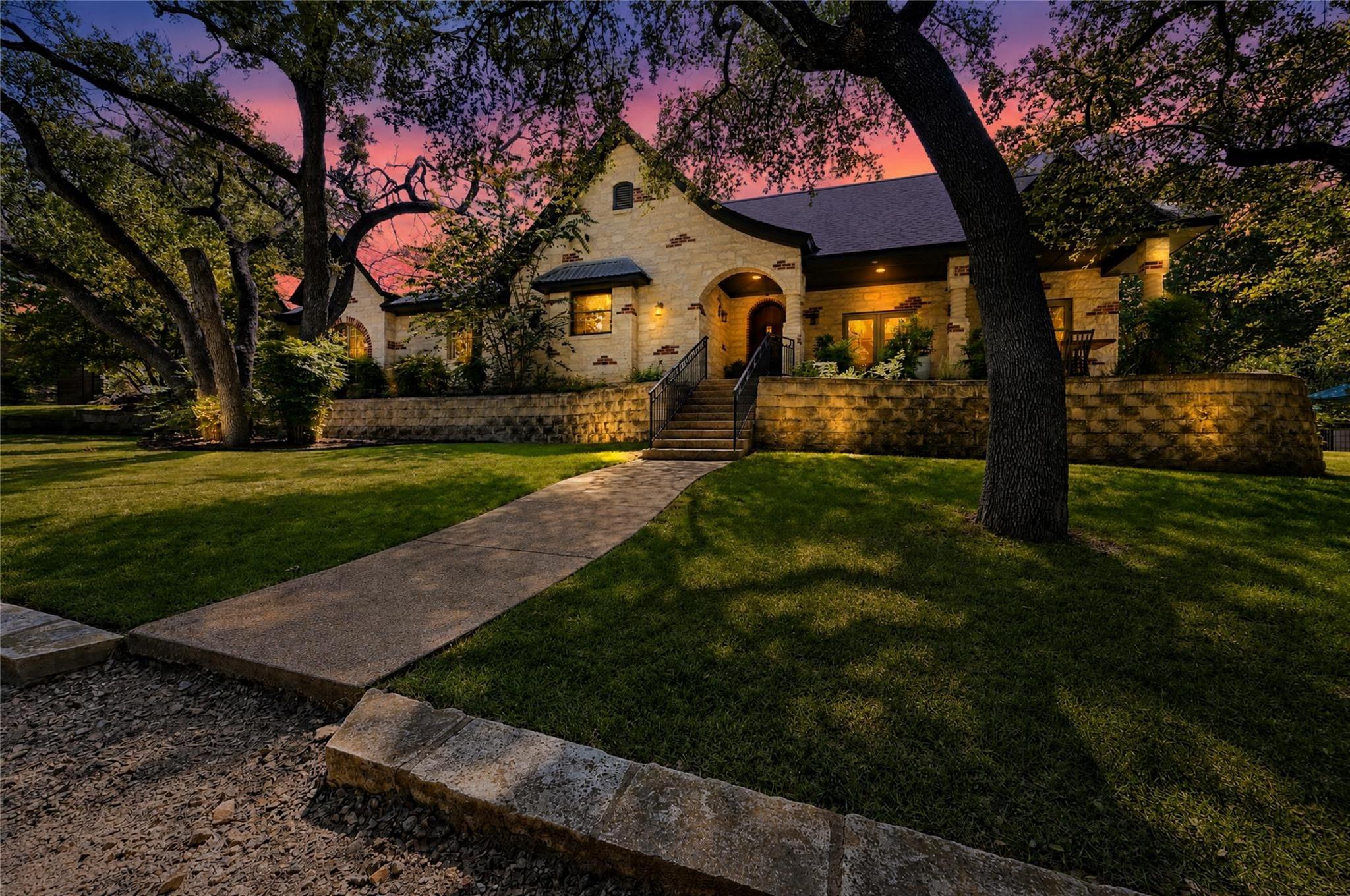 700 Willow Creek Rd, Salado, TX 76571