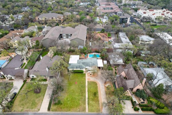 2511 Bridle Path, Austin