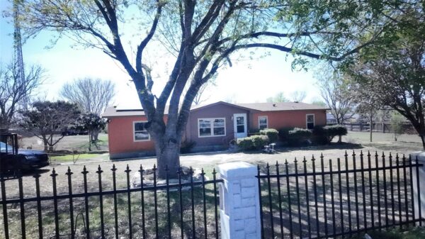 750 High Rd, Kyle