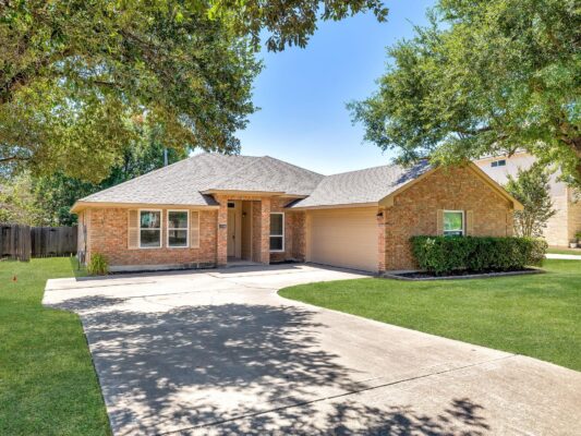 1216 Heppner Dr, Cedar Park