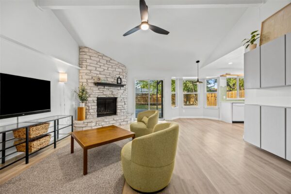 4703 Candletree Ln, Austin