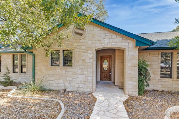 309 Delaware Springs Blvd, Burnet