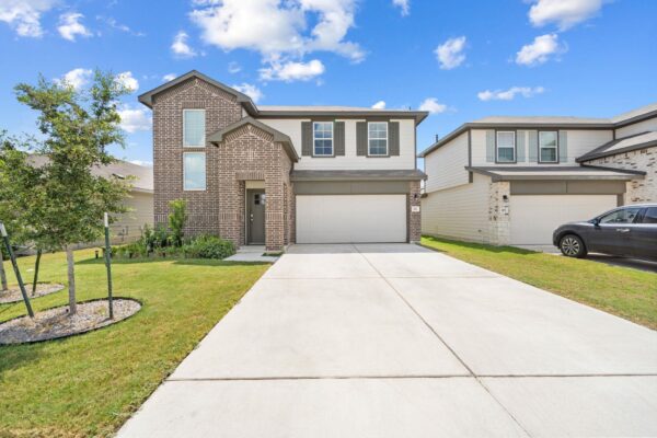 917 Lake Sweetwater Ln, Kyle