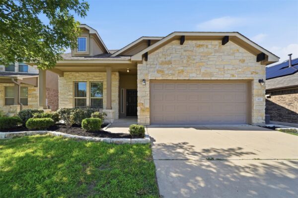 613 Longhorn Cavern Rd, Leander