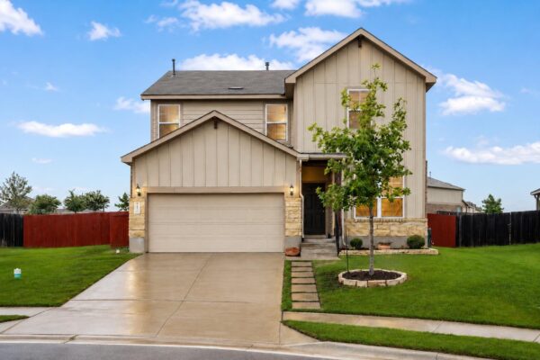 129 Purple Heart Dr, Buda
