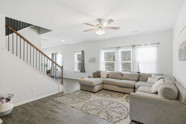 12432 Ostrich Trl, Manor