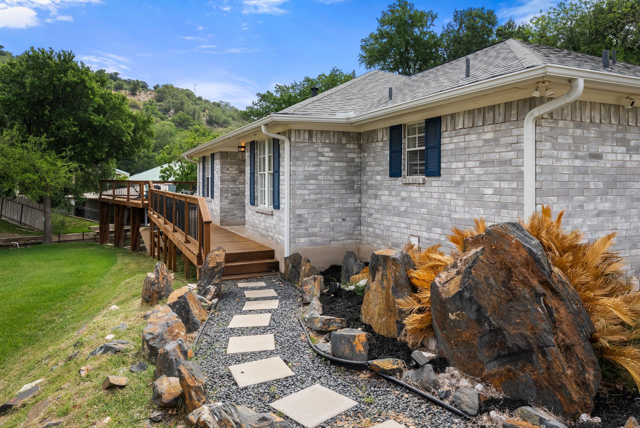 305 Mountain View None, Sunrise Beach, TX 78643