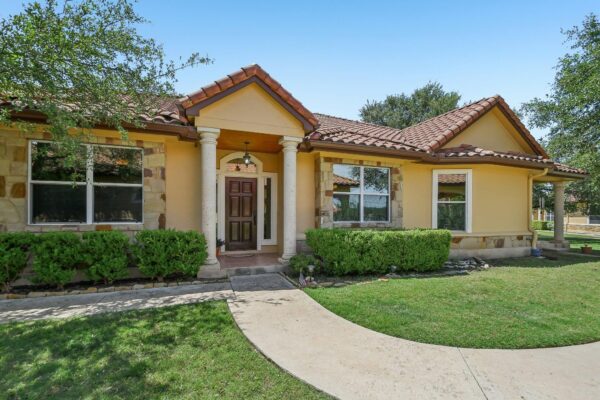 2004 American Dr #2, Lago Vista