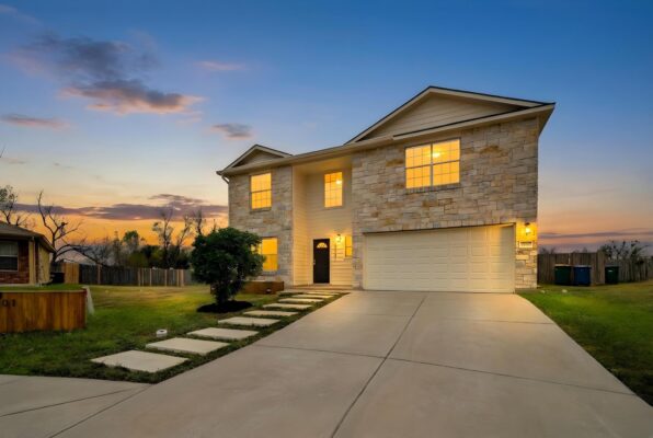 13501 Sierra Wind Ln, Elgin