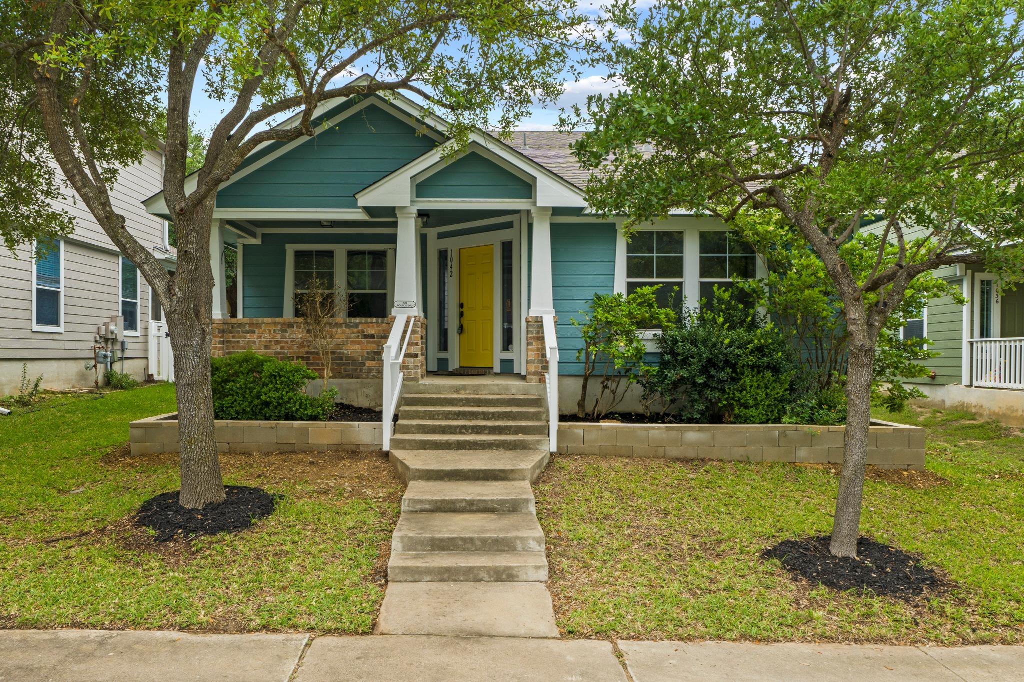 1042 Monadale Trl, Round Rock