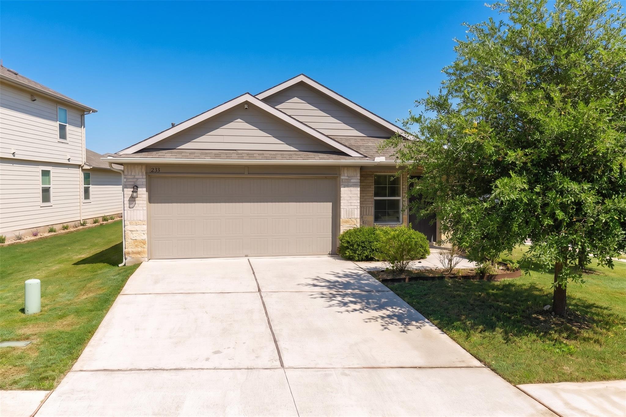 233 Baron Creek Trl, Bastrop, TX 78602