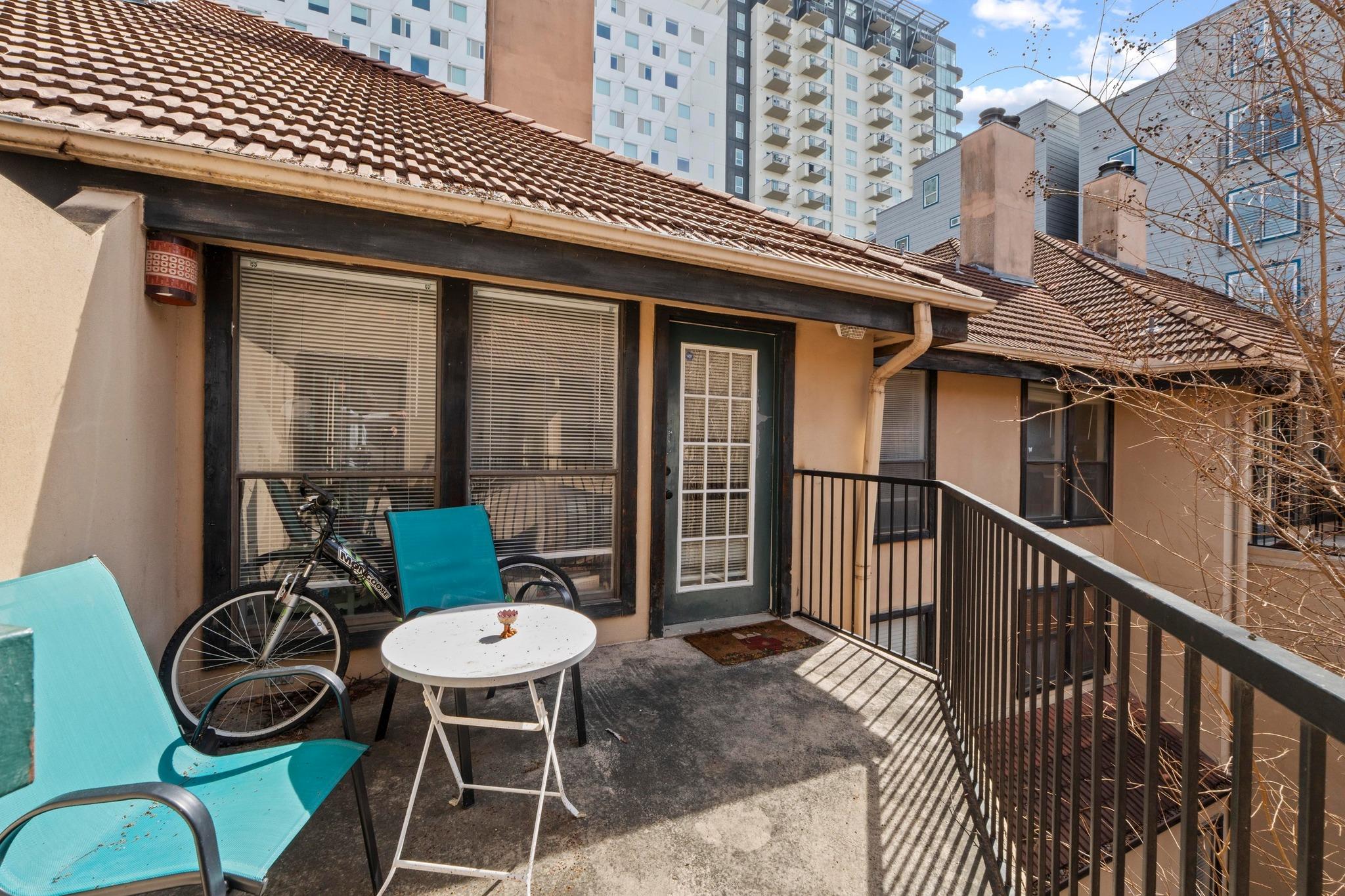 2110 Rio Grande St #303, Austin, TX 78705