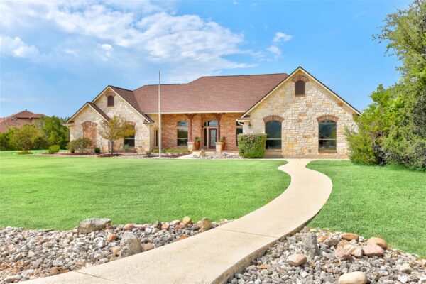 1106 Squaw Vly, Leander