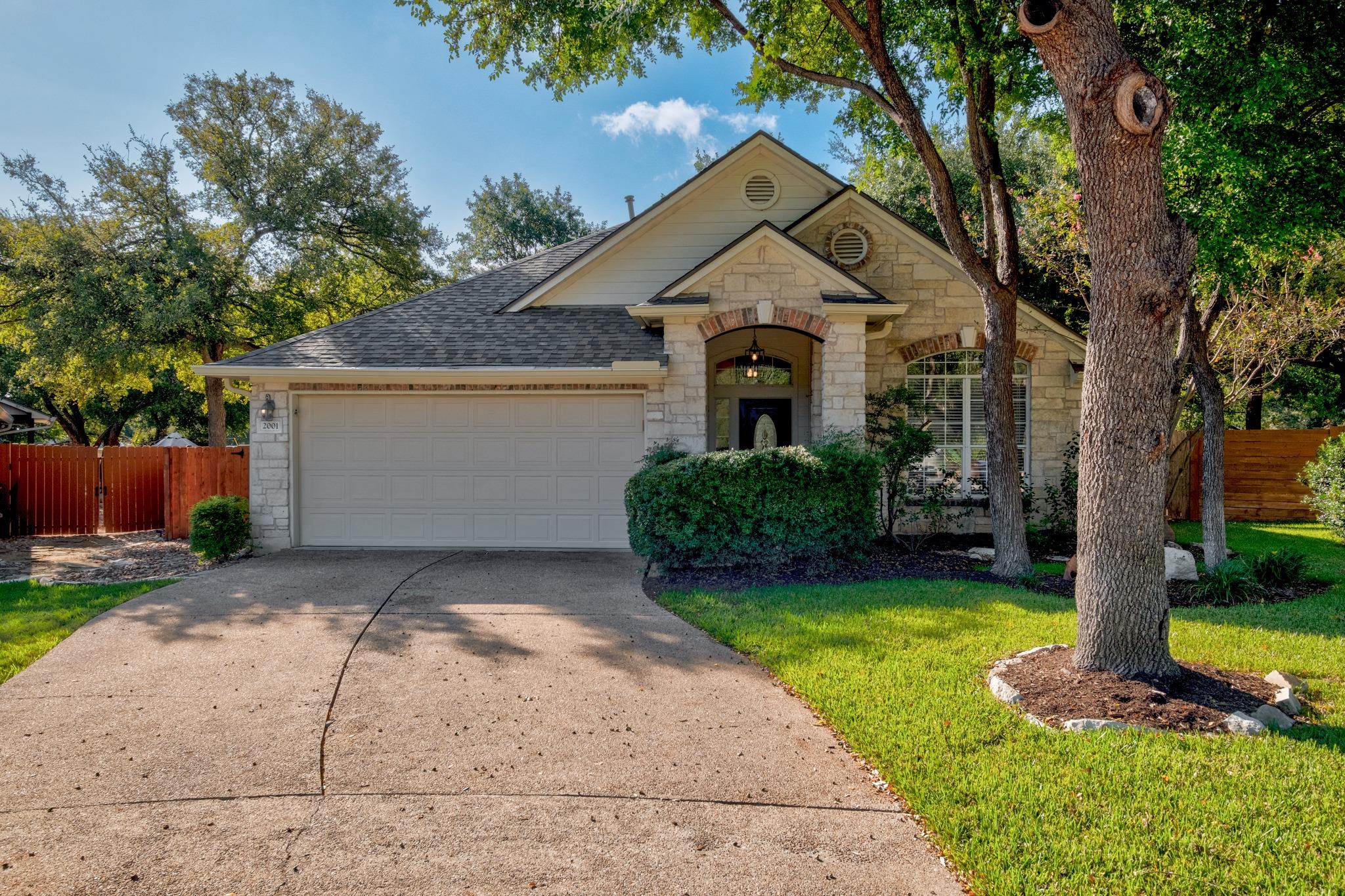 2001 Kimbrook Dr, Round Rock, TX 78681