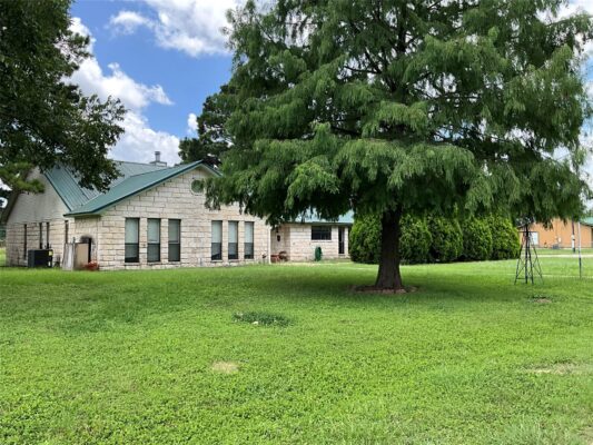 116 Shore Front Dr, Bastrop