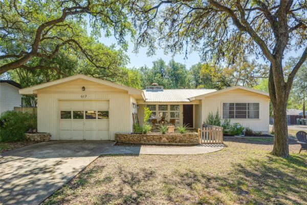 617 Dale Dr, San Marcos