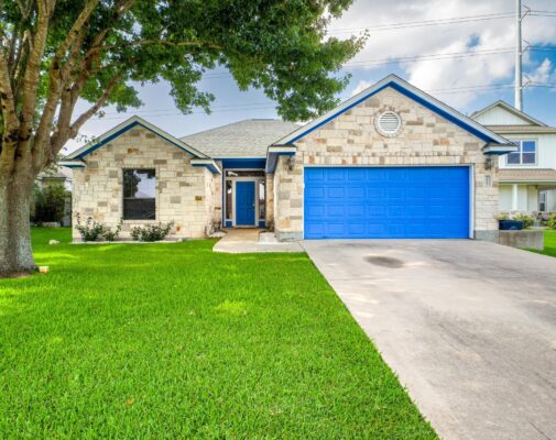 212 Cailin Ct, Burnet