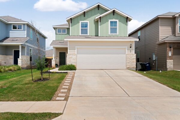 33 Snowy Plover Ln, Leander